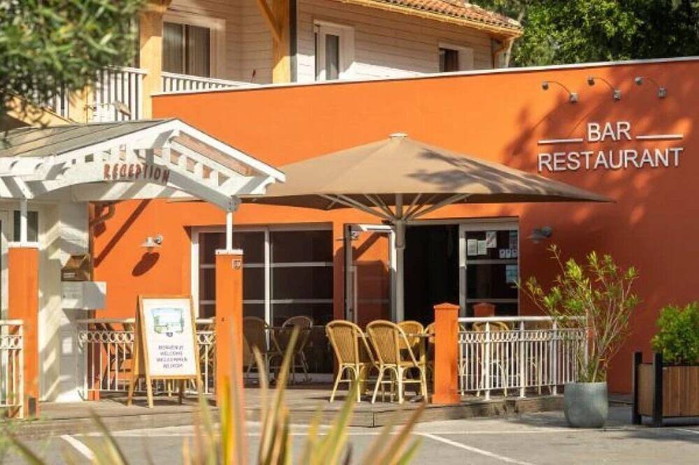 Zecamping 5* avec piscine chauffée dog friendly sauna tennis 3km plage in Messanges, Côte d’Argent
