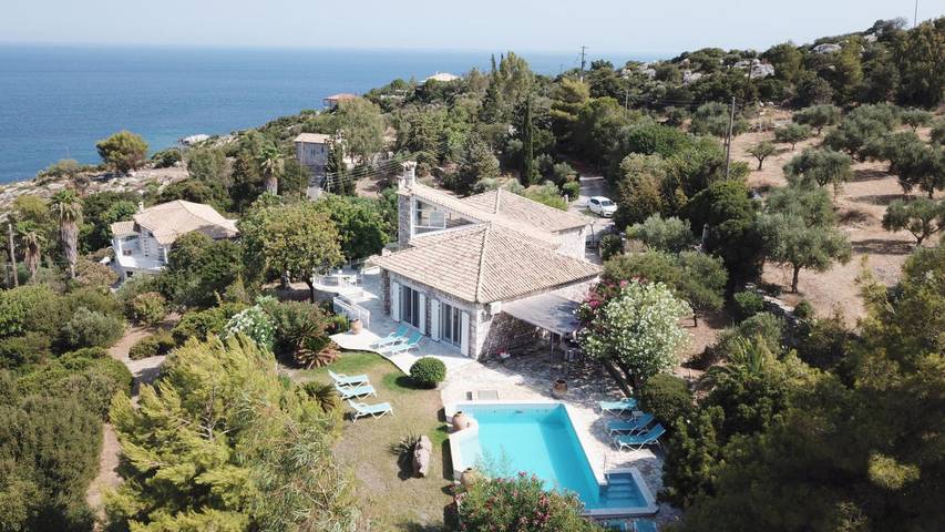 Ferienhaus für 10 Personen, mit Garten und Pool - 1