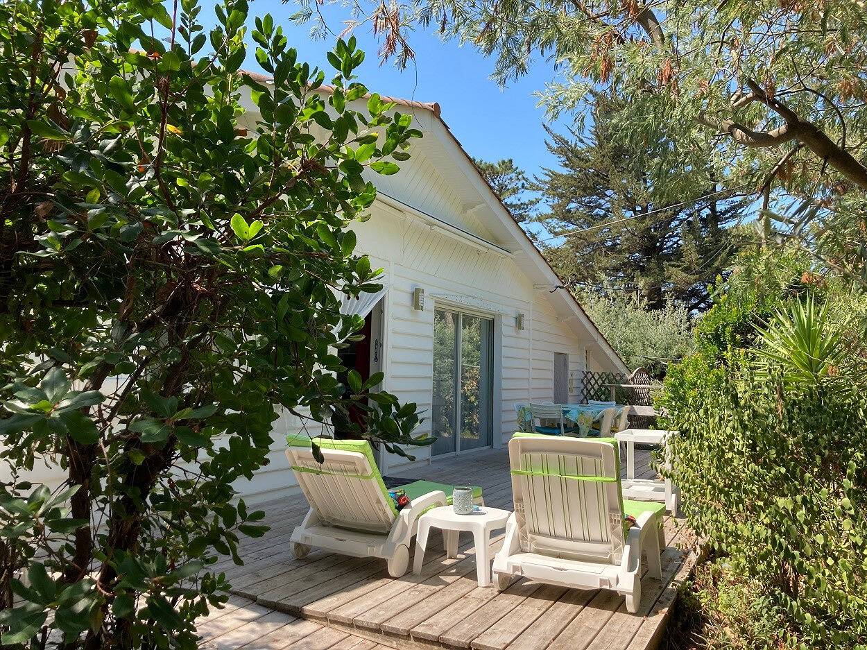 Villa cosy avec piscine partagée au cœur du Cap Ferret – 6 personnes in Lège-Cap-Ferret, Région d'Arcachon