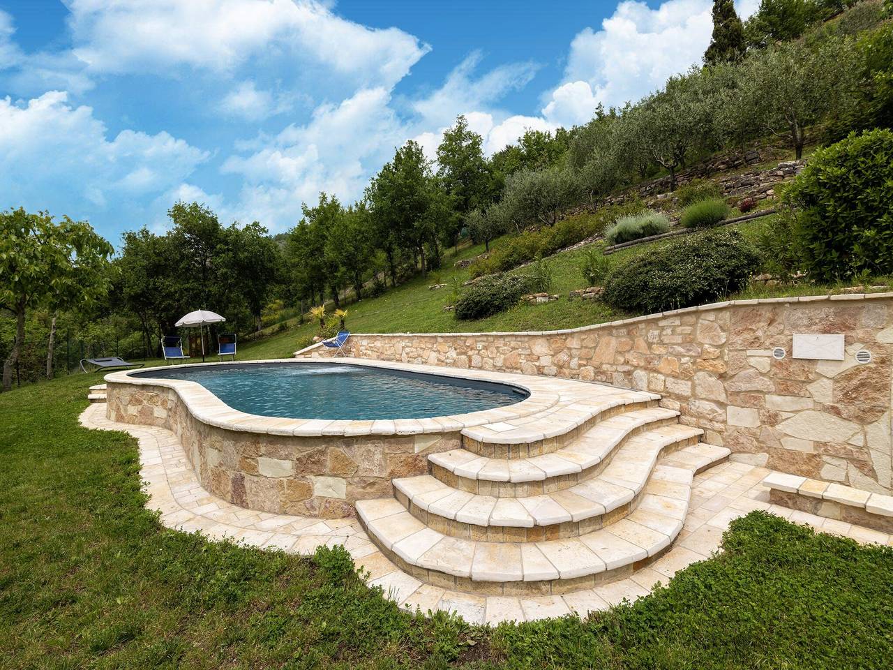 Lovely Garden House by the Sea in Acqualagna, Valle del Metauro