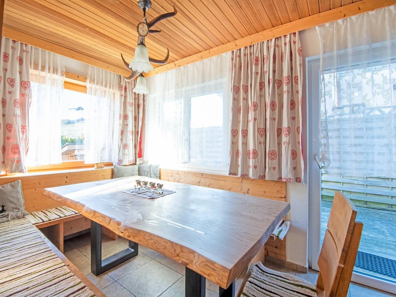 Chalet in Fügen nahe Spieljochbahn in Tuxer Alpen, Fügen