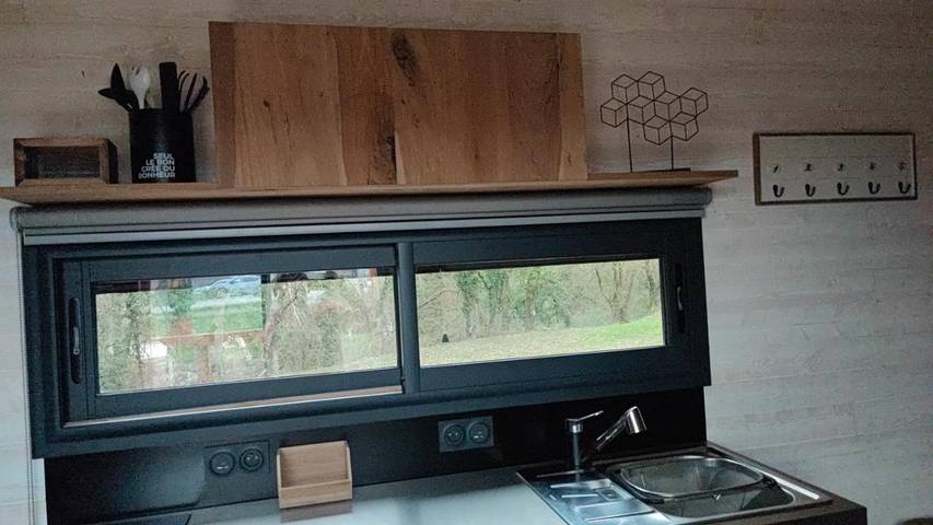 Gîte pour 2 personnes, avec vue et terrasse dans La Motte-Fanjas