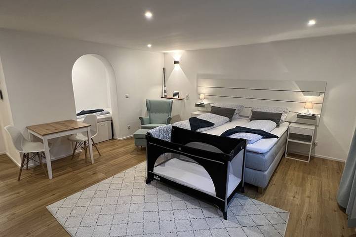 Ganze Wohnung, Dock 8 Strande: Nur 50 Meter bis zum Sandstrand und der Promenade in Kieler Förde, Strande
