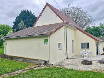 Gîte pour 4 personnes, avec jardin, animaux acceptés à Bléneau