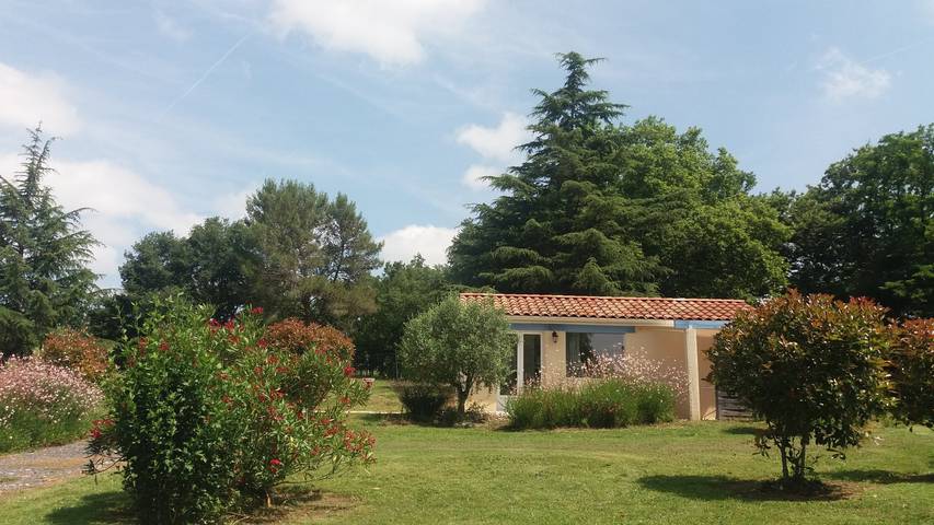 Gîte pour 2 personnes, avec terrasse et jardin, animaux acceptés dans le Gers - 2