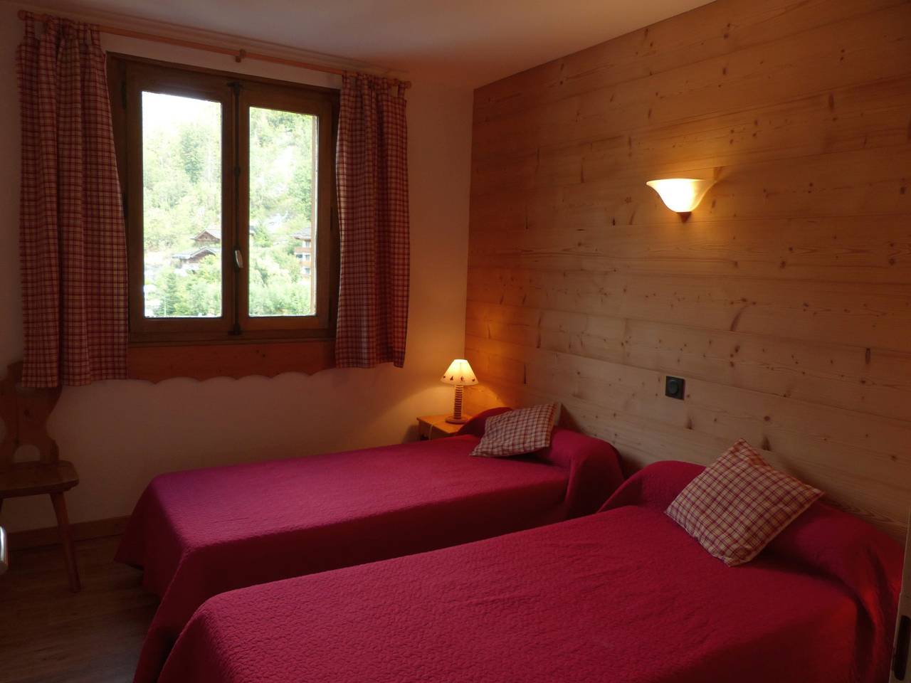 Apartamento entero, Apartamento de 2 habitaciones en el centro cerca de pistas con Wifi in La Clusaz, Región de Annecy