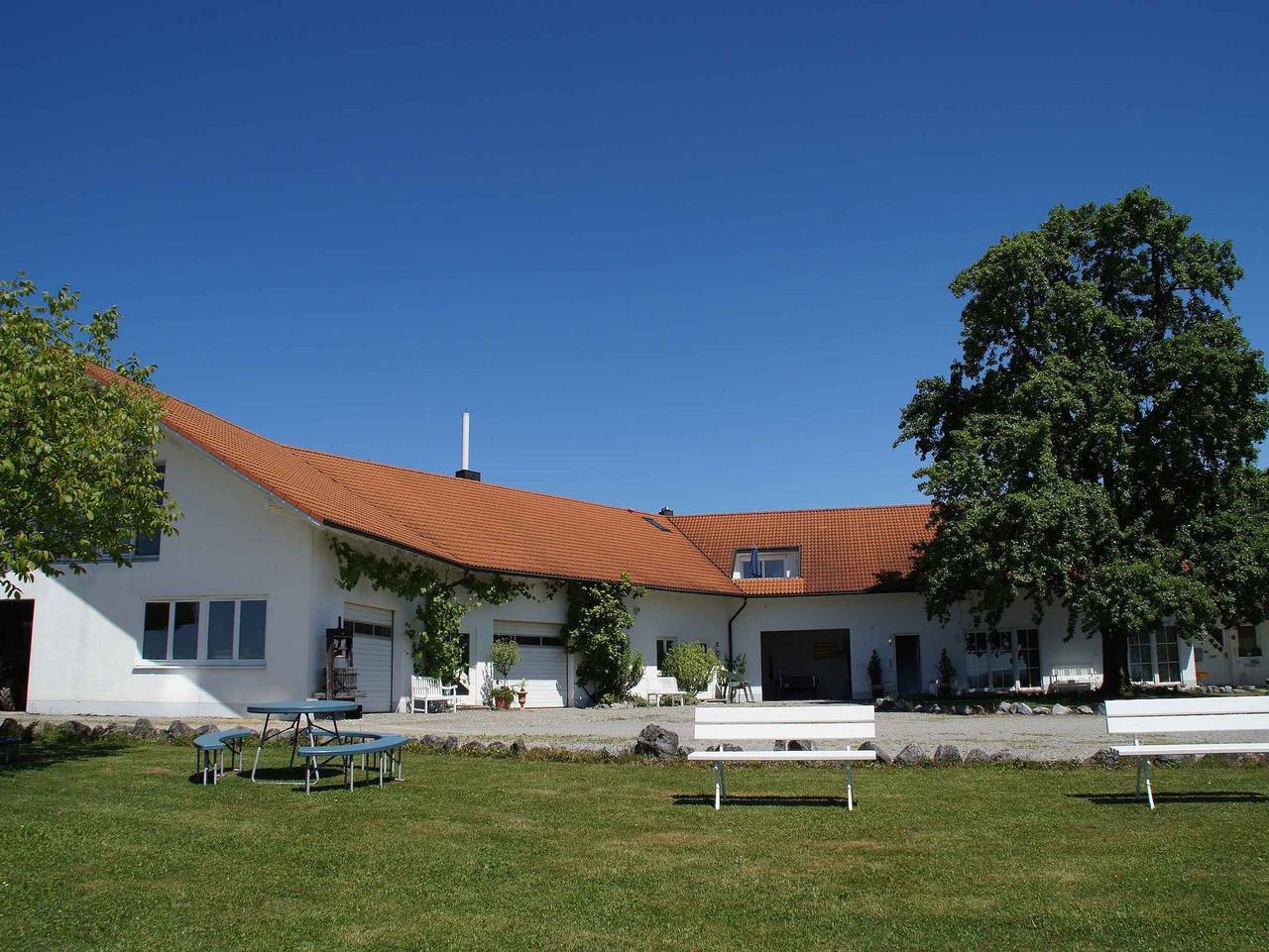 Ganze Ferienwohnung, Ferien- und Obsthof Sonnenhalde - Ferienwohnung 1, 50qm,  1 Schlafzimmer, max. 4 Personen in Bodolz, Bayerisch Schwaben