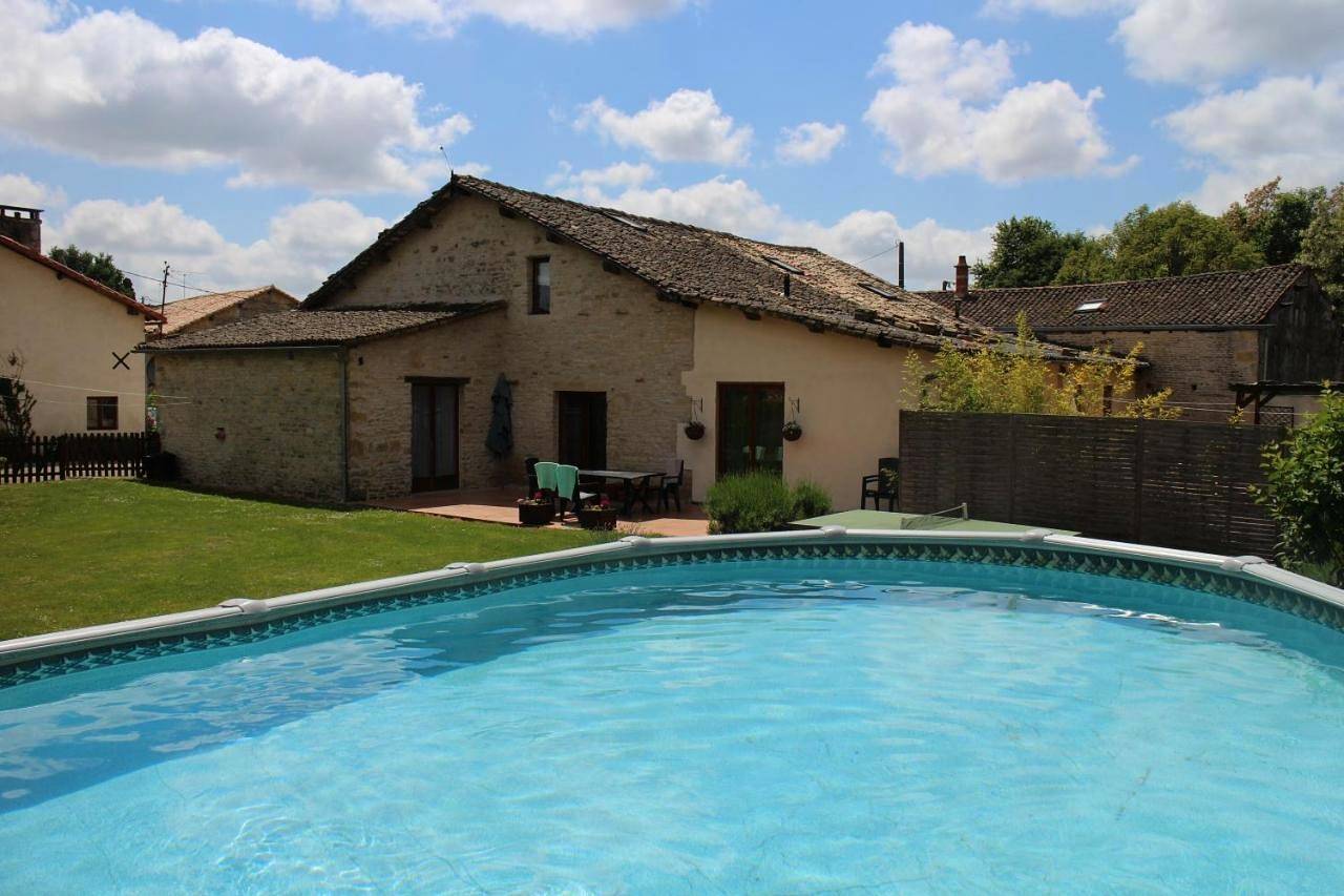 Three-Bedroom House in Lezay, Région de Niort