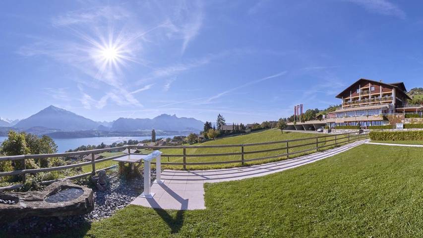 Hotel für 5 Personen, mit Balkon und Terrasse in Sigriswil