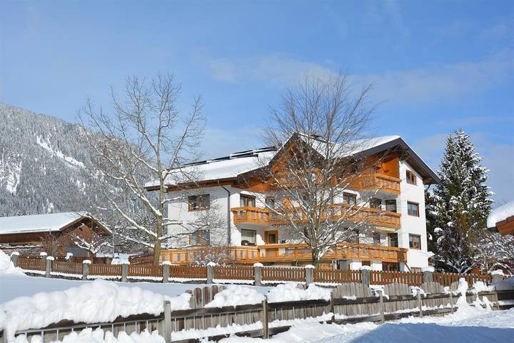 Ferienwohnung für 2 Personen, mit Balkon und Garten