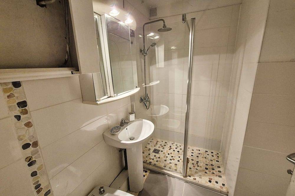 Apartamento entero, Vista completa al mar, a 10 m de la playa de arena, en Brusc, Terraza... in Le Brusc, Six-Fours-les-Plages