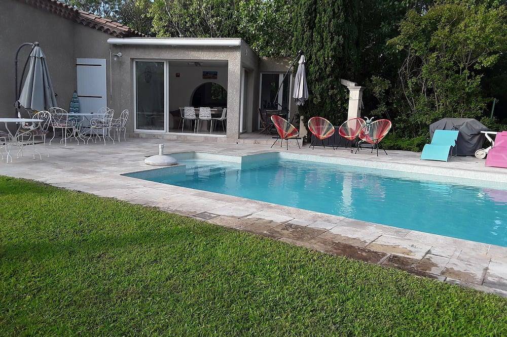 Belle Villa Avec Piscine in Sallèles-d'Aude, Côte méditerranéenne (France)