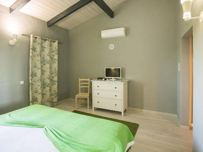 Hôtel pour 5 personnes, avec piscine et bassin pour enfant ainsi que jacuzzi et jardin à Algoz - 3
