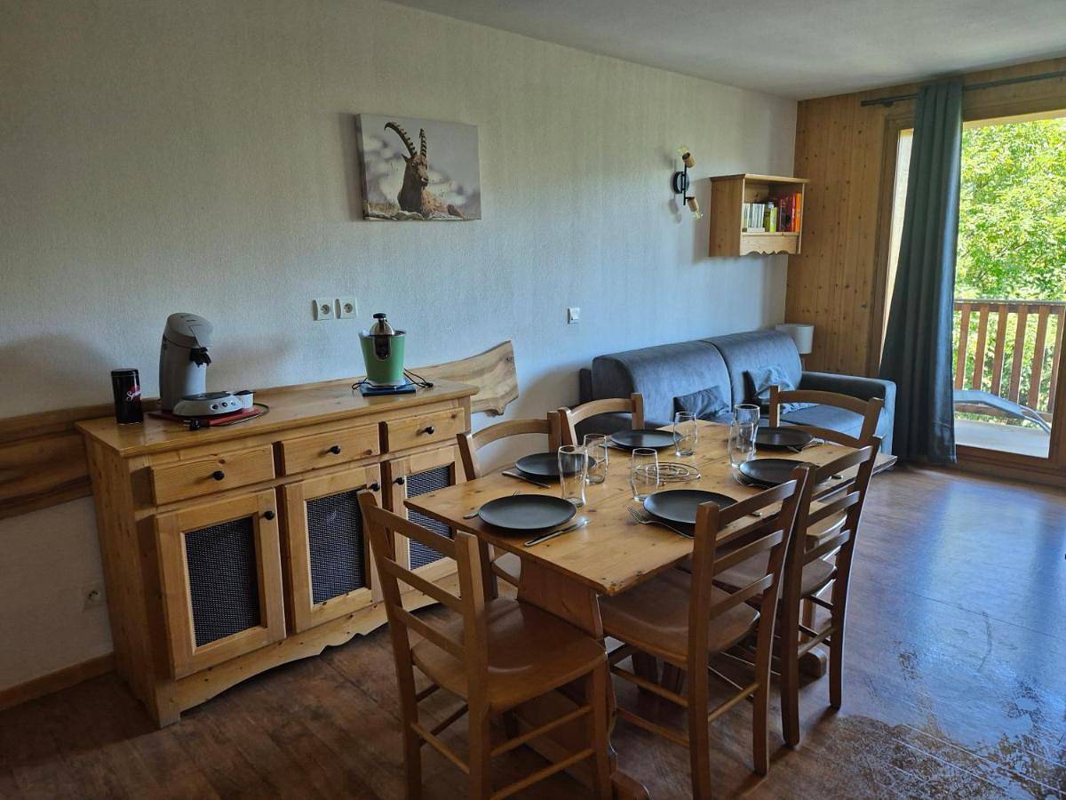 Appartement entier, Two-Bedroom Apartment with Balcony in Orcières, Parc national des Écrins