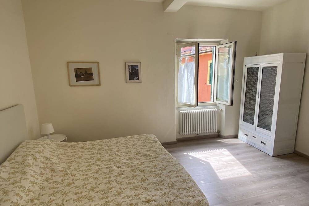 Entire apartment, Vicino al Mare e alla vita  in Lerici, Lerici Municipality