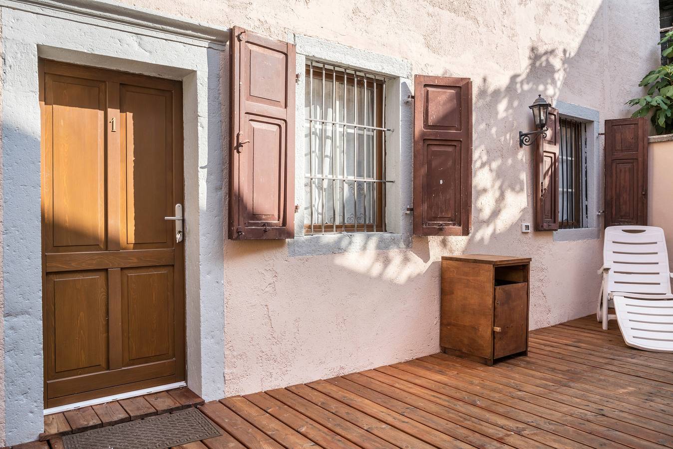 Ganze Wohnung, Ferienwohnung 'La Vecia Casa Apartament' mit Bergblick und gemeinsamer Terrasse in Denno, Brentagruppe