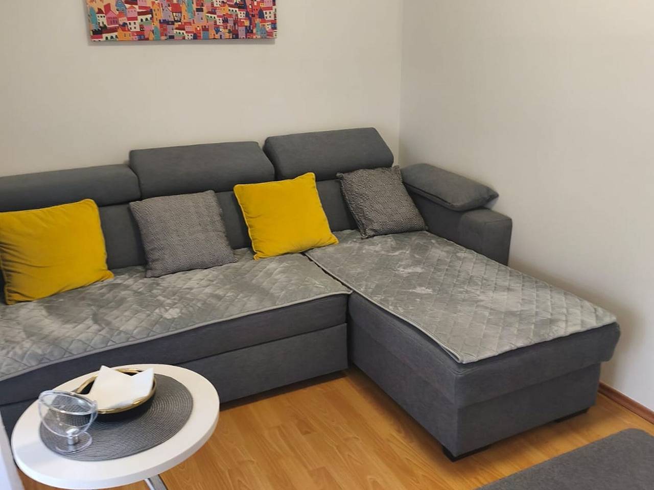 Appartamento intero, Apartment Alba - Three Bedroom Apartment with Loggia in Spalato, Regione spalatino-dalmata