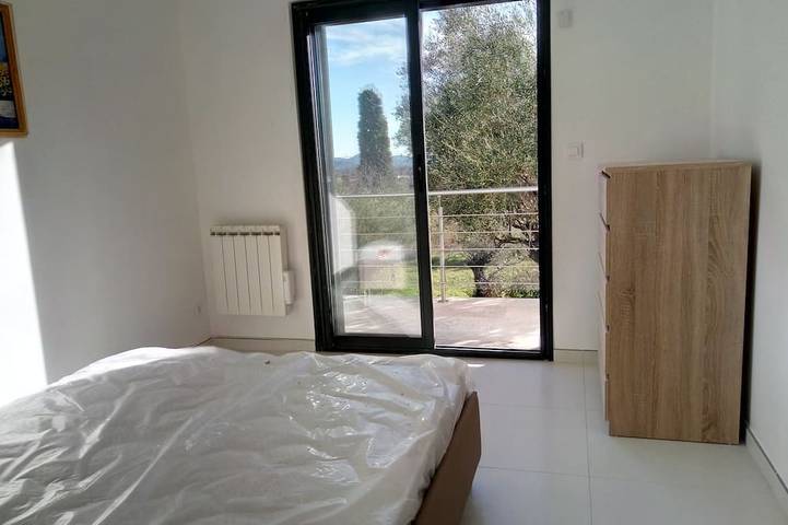 Location de vacances pour 7 personnes, avec terrasse et jardin à Solliès-Pont - 4