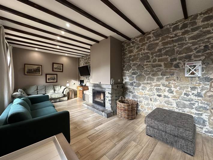 Ferienhaus am Fuße der Burg von Montaigle in Onhaye, Region Namur