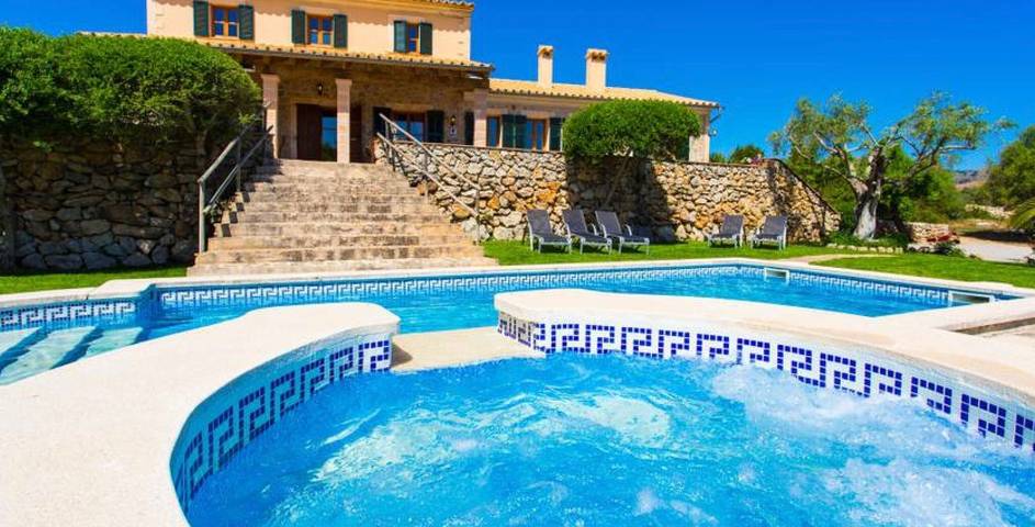 Ferienhaus für 12 Personen, mit Garten