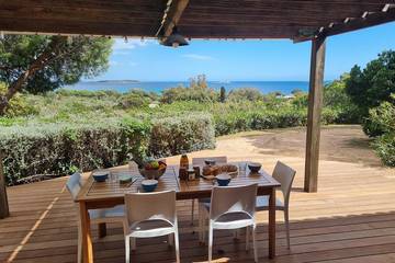 Location de vacances pour 7 personnes, animaux acceptés dans Plage de la Palombaggia