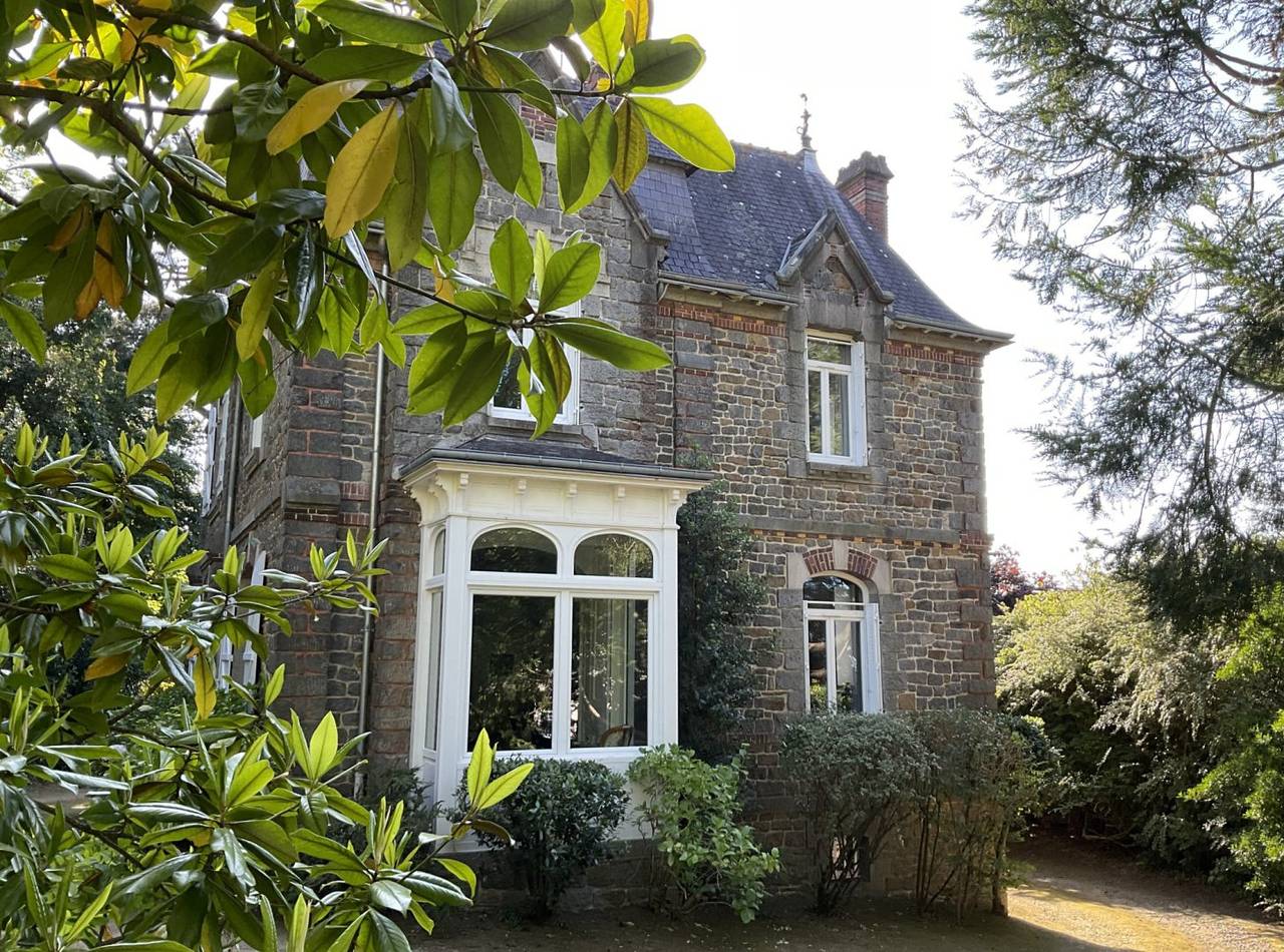 Ker Avel - un parc à deux pas du centre-ville - Suite Brasilier / Isabelle in Saint-Brieuc, Côte de Goëlo