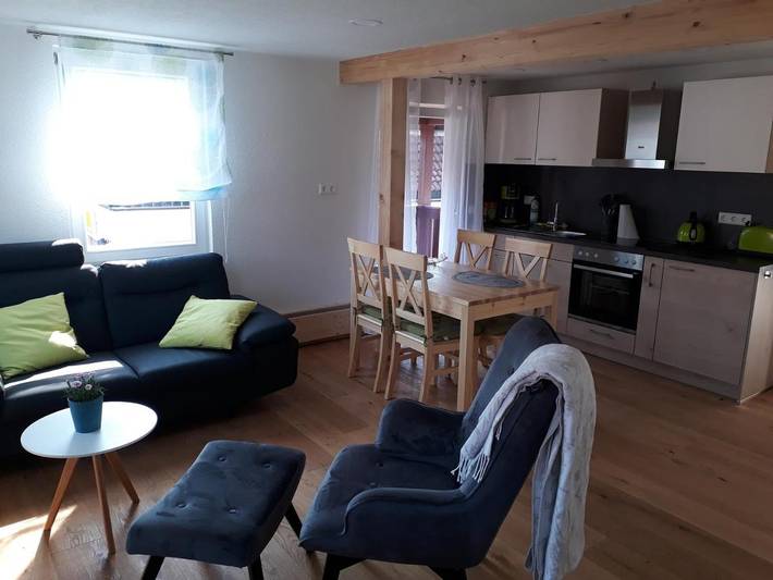 Ferienwohnung für 2 Personen, mit Garten und Ausblick in Spiegelberg
