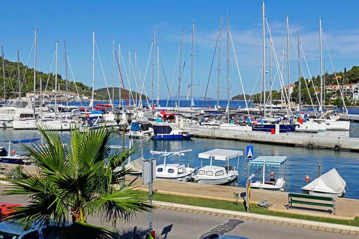 Maison d’hôte pour 2 personnes, avec vue et terrasse en Korcula