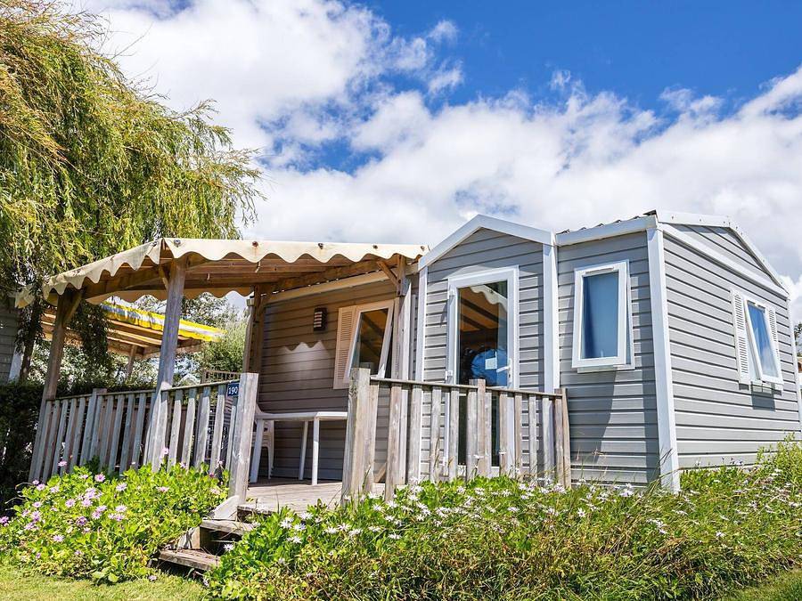 Camping Domaine de Ker Ys - Mobile home 6 persons - Mobile-home | Classic | 2 Bedrooms | 4/6 Pers. | Raised terrace | 1 bathroom in Iroise