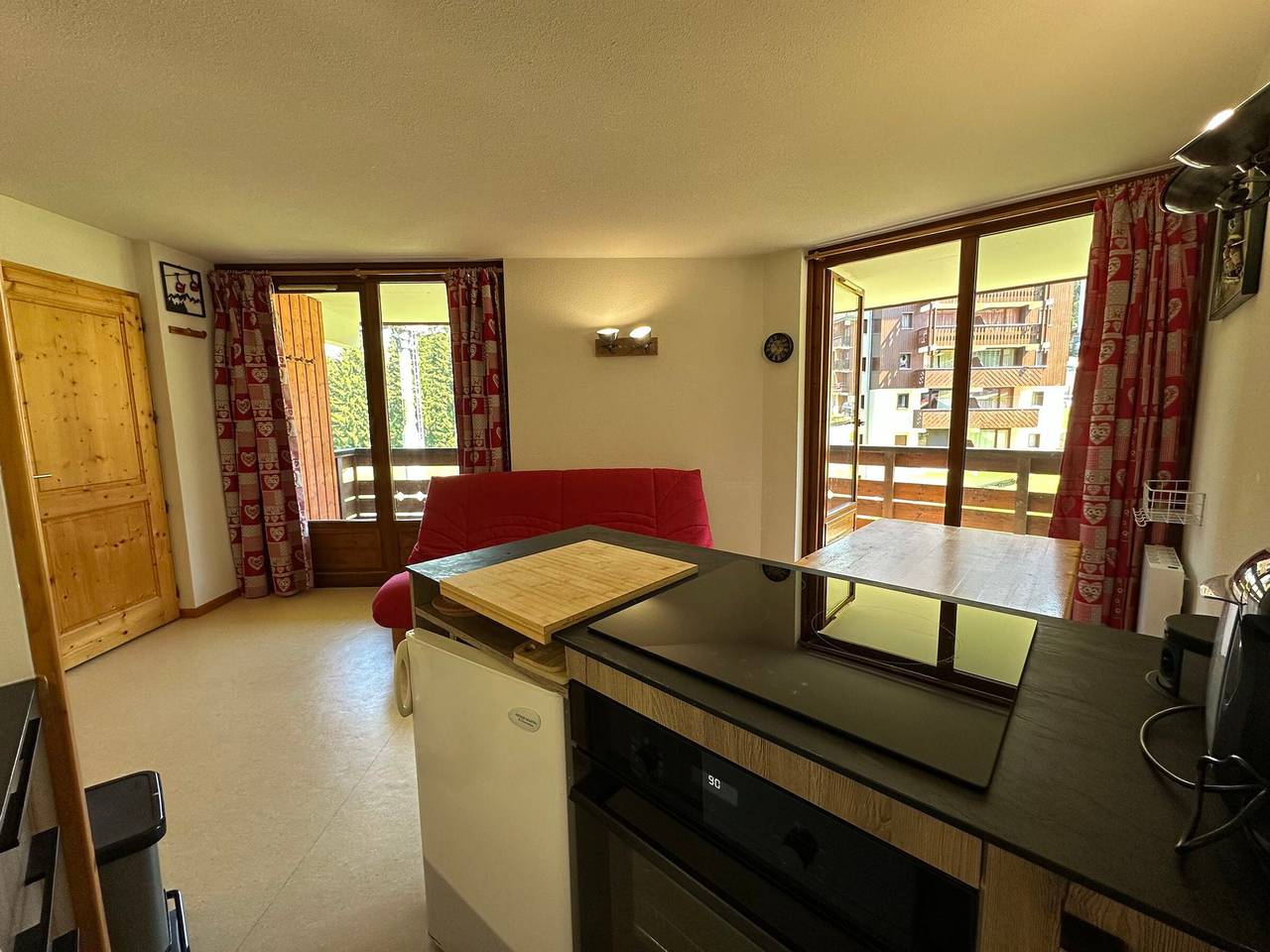 Appartamento intero, Ski-In/Ski-Out Apartment for 6 with East-Facing Balcony and Modern Amenities in Station de Morillon, Grand Massif