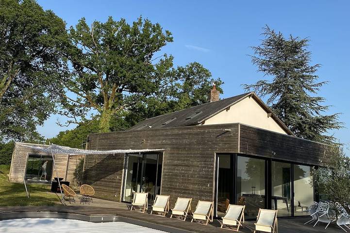 Location de vacances pour 13 personnes, avec sauna et jacuzzi, animaux acceptés à Neuvy-Deux-Clochers