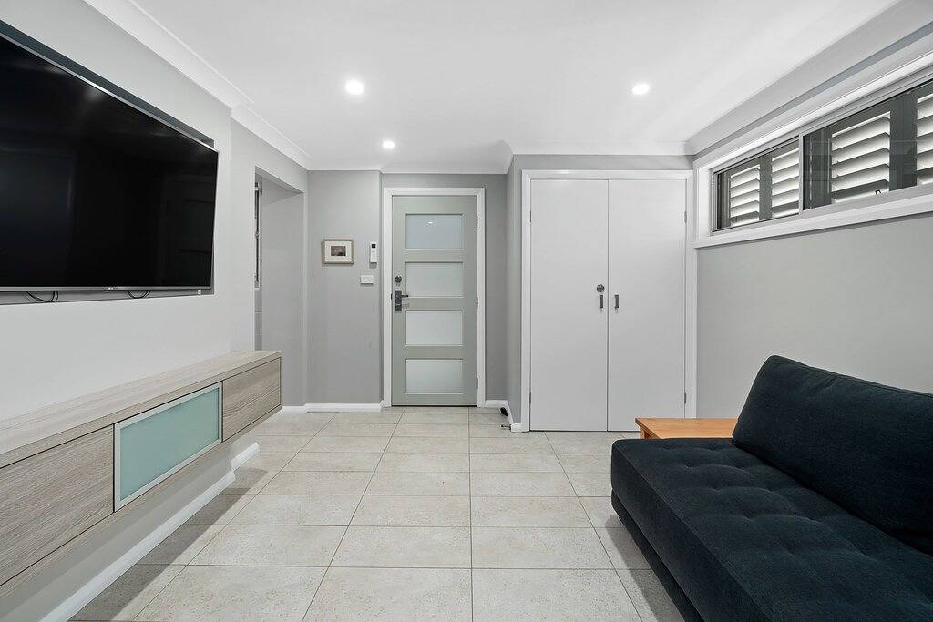 Penny's Hideaway - Ocean - Open Plan Modern Living in Currarong, Jervis Bay