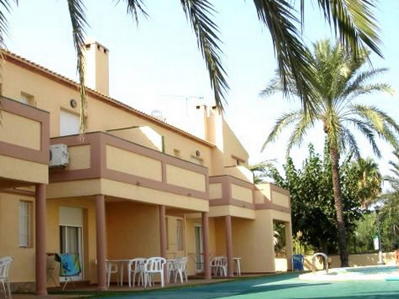 Ganze Wohnung, Ein Schlafzimmer Wohnung mit Pool, Wlan und Parkplatz in der Nähe des Strandes – Dénia in Las Marinas, Dénia