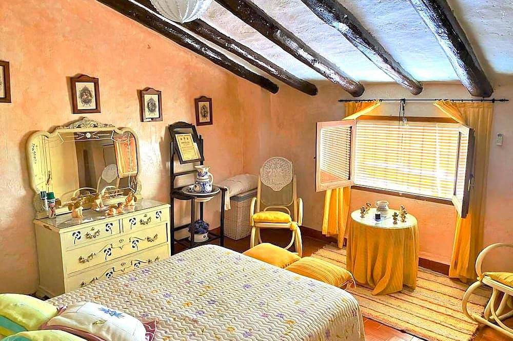 Casa con piscina 'La Graná' en el centro de Bullas in Bullas, Interior de Murcia