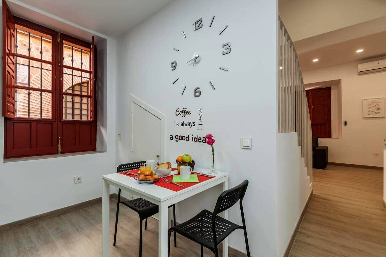 Apartamento entero, Centro, 3Bd y 2Ba, 1min Catedral, duplex de lujo in Casco Antiguo, Sevilla