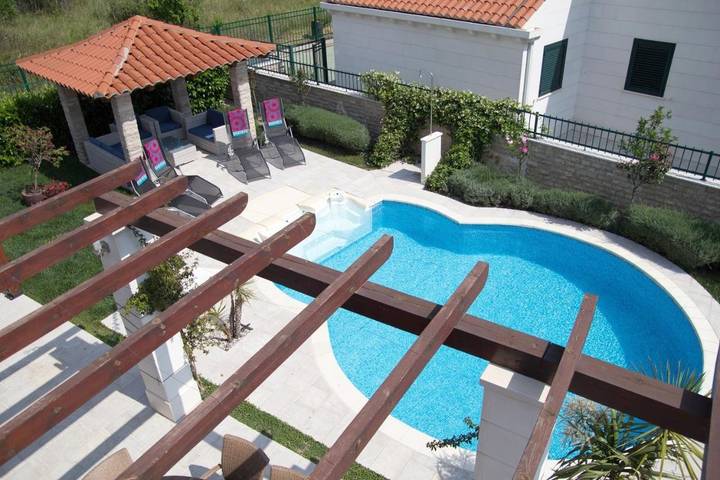 Villa pour 10 personnes, avec jardin et piscine ainsi que sauna et vue à Slano - 3