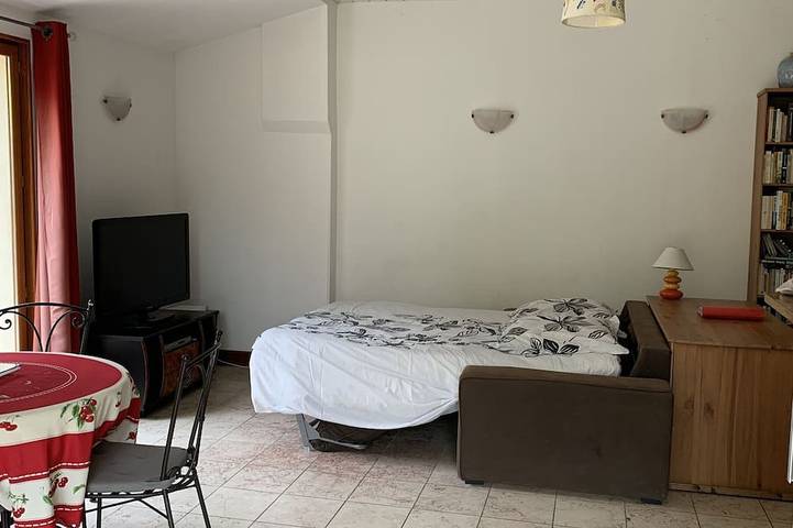 Gîte pour 4 personnes, avec jardin et piscine à Montigny-sur-Loing - 3