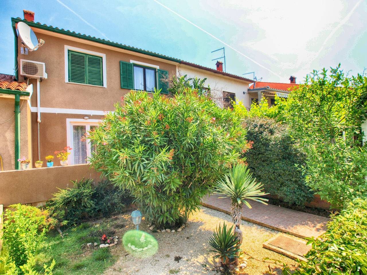 Apartamento entero, Apartamento de vacaciones para 4 personas con terraza in Banjole, Costa sur de Istria