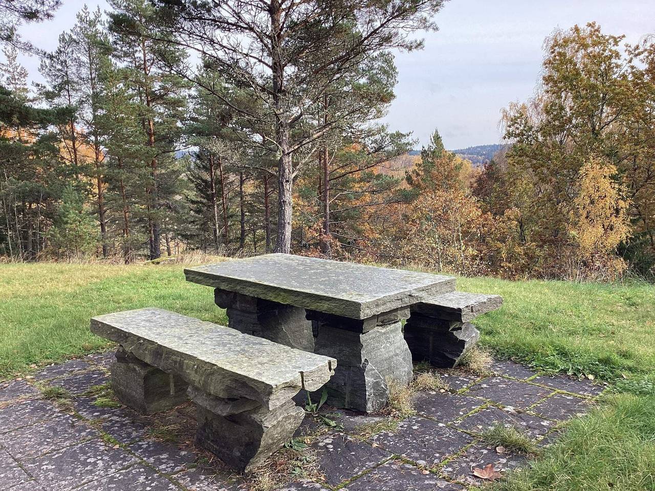 Lugnt skogshus i Dalsland in Åmål (Kommun), Vänern