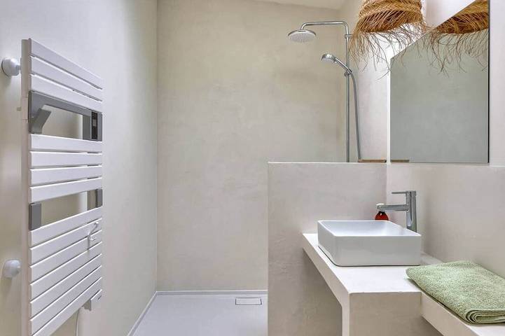 Casa ZaO Jolie maison en bois brut de 50m2 à in Gouville-sur-Mer, Région de Coutances