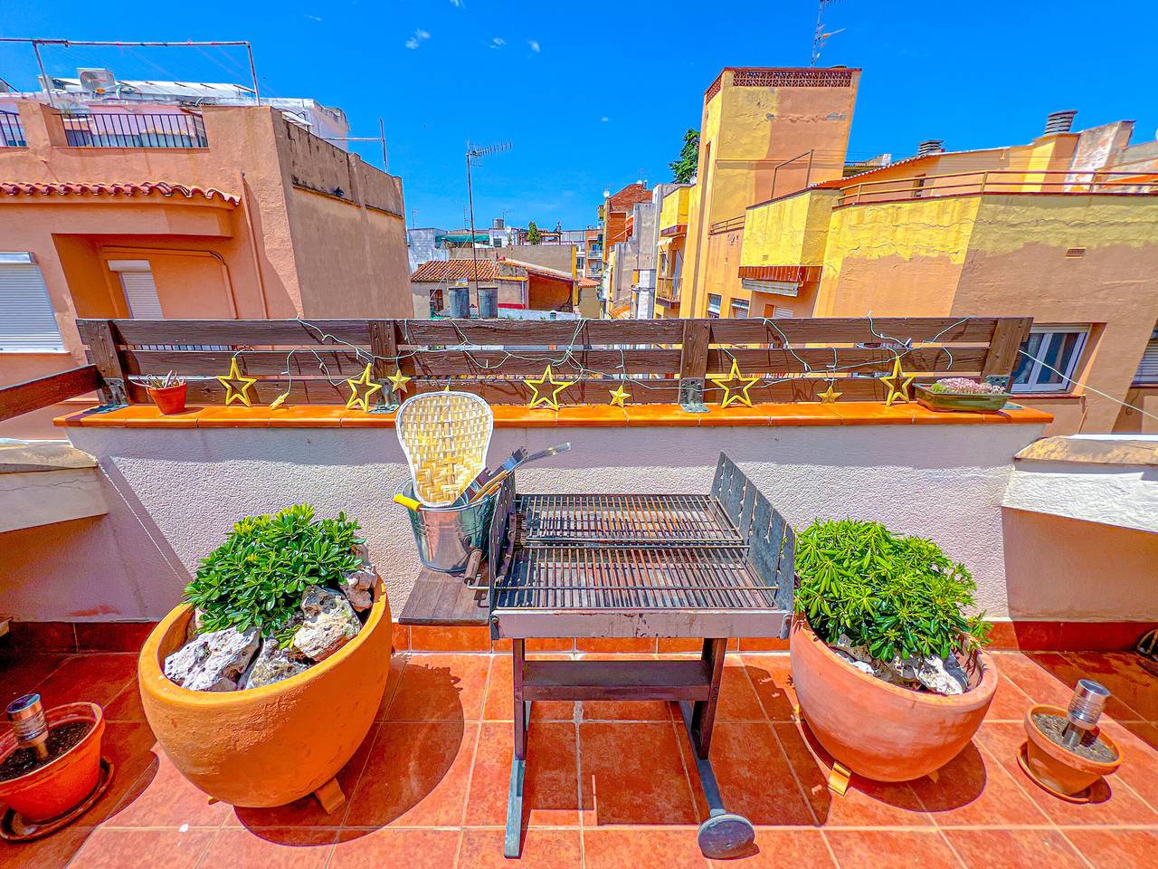 Geheel appartement, Central duplex in Blanes, near beach, for 5 people in Blanes, Costa Brava