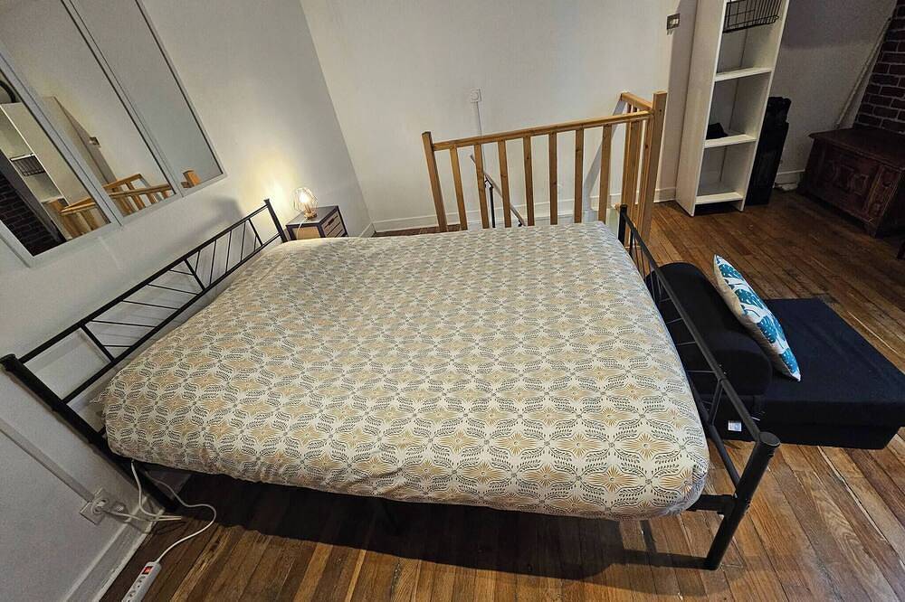 35 m² duplex 8 min walk to Montluçon train station in Montluçon, Montluçon region