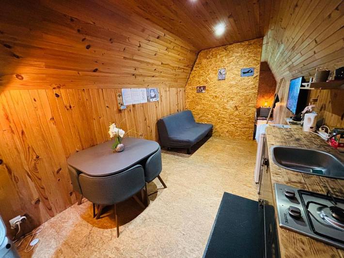 Location de vacances pour 4 personnes, avec jardin et terrasse ainsi que piscine et vue, animaux acceptés à Toucy - 4