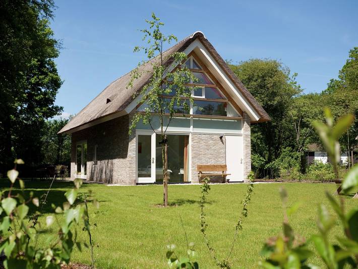 Bungalow voor 4 personen, with Terras and Tuin as well as Sauna in Ruinen