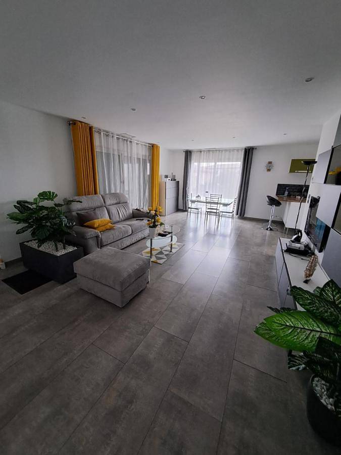 Gîte pour 2 personnes, avec Balcon ainsi que Terrasse et Vue à Flaux - 3