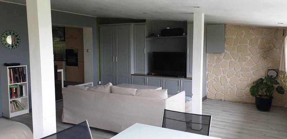 Location de vacances pour 4 personnes, avec Balcon et Jacuzzi ainsi que Terrasse et Jardin à Dormans - 4