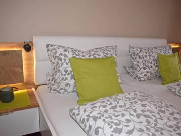 Zimmer für 2 Personen, mit Sauna und Pool sowie Garten im Allgäu
