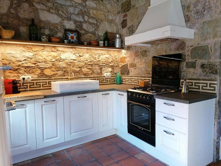 Casa rural para 4 personas, con vistas y jardín, Se admiten mascotas en Ripollès - 3