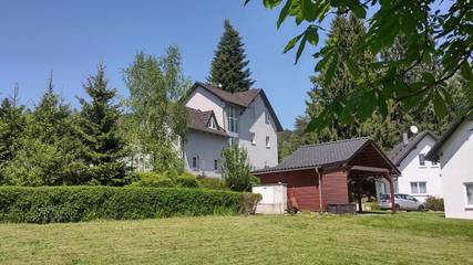 Ferienwohnung für 4 Personen, mit Garten und Pool sowie Ausblick, mit Haustier in Lipno