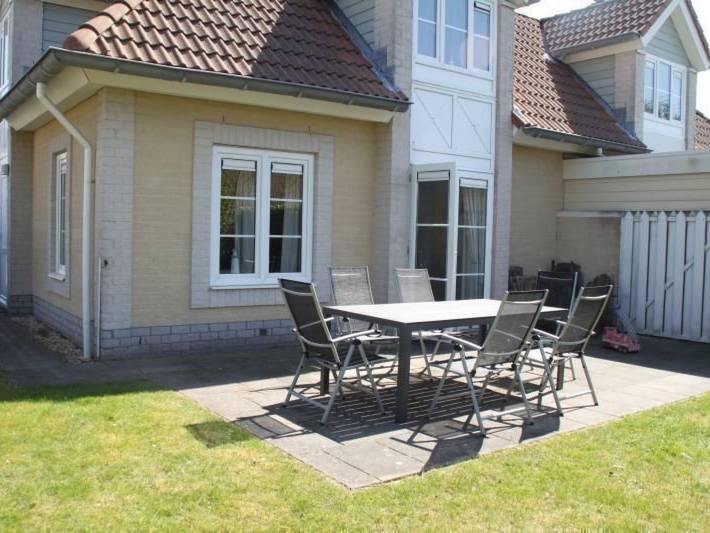 Ferienhaus für 9 Personen, mit Sauna und Garten in Kamperland - 3